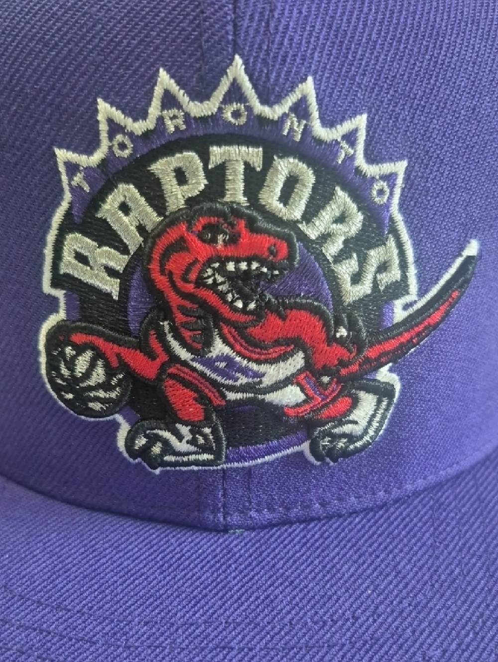 Mitchell & Ness Toronto Raptors Snapback Cap - Picture 6 of 6